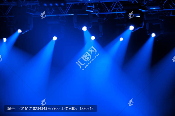 藍色的舞臺聚光燈