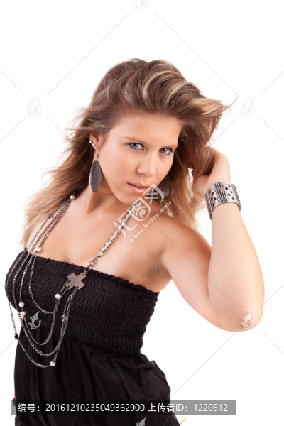 年輕漂亮的女人擺姿勢(shì)