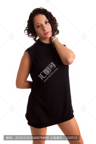 年輕漂亮的女人擺姿勢(shì)