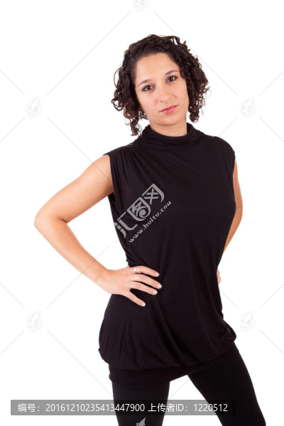 年輕漂亮的女人擺姿勢
