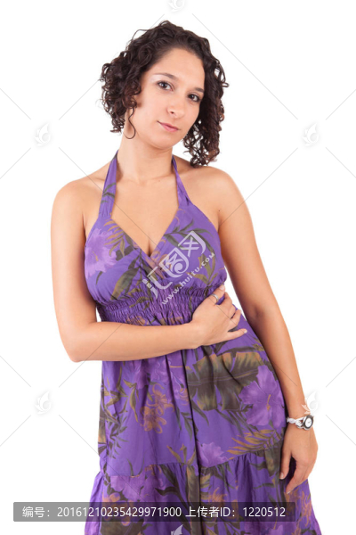 年輕漂亮的女人擺姿勢(shì)