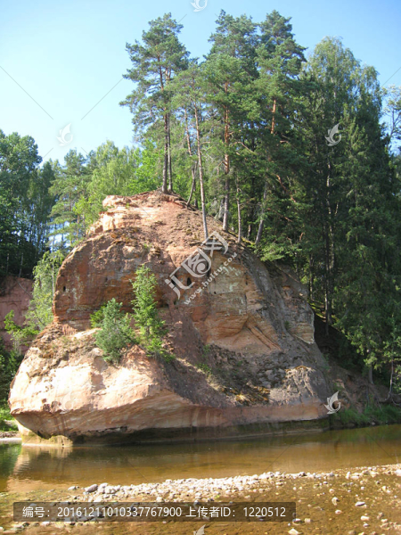 zvarta巖
