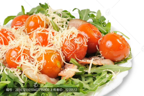 用芝麻菜和西紅柿沙拉