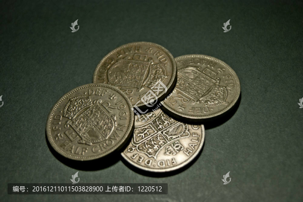4半冠