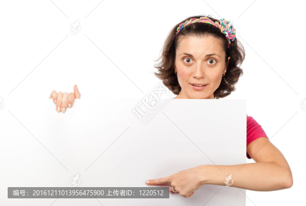 漂亮女孩指向空白板