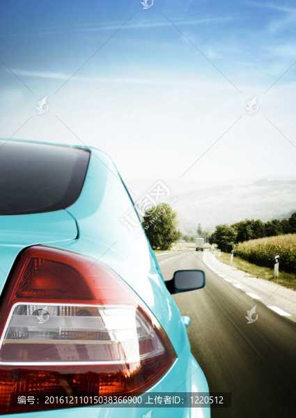 汽車在路上-匯圖網(wǎng) www.fosd68.com 汽車在路上