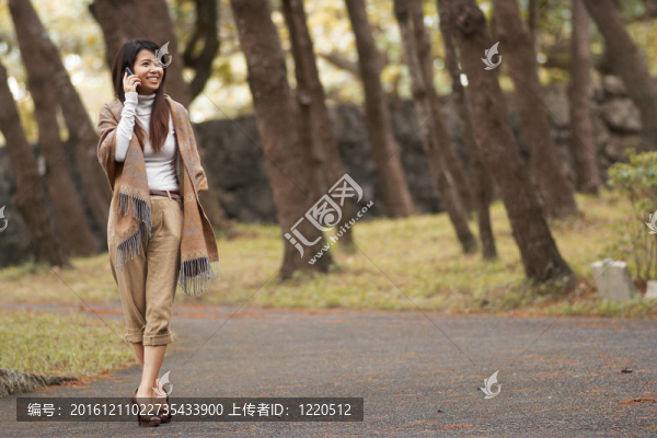 誰(shuí)說(shuō)的蜂窩電話的女人