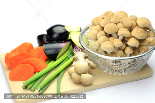 蔬菜和蘑菇