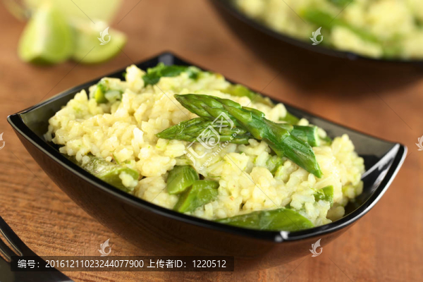 綠蘆筍燴飯