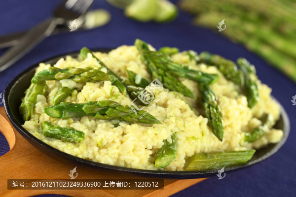 綠蘆筍燴飯