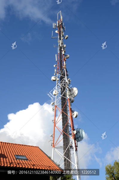 無線電廣播和移動(dòng)發(fā)射機(jī)。