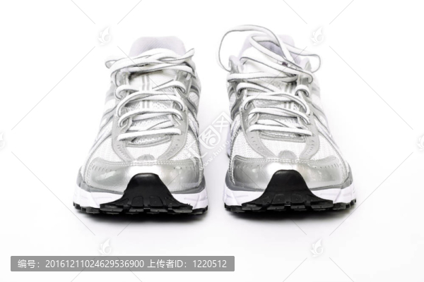跑步鞋準(zhǔn)備鍛煉