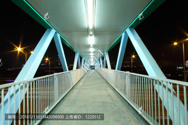 人行橋的夜晚