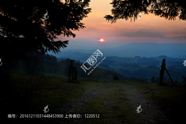 日落中的風(fēng)景