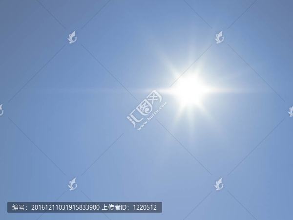 藍色天空中的太陽