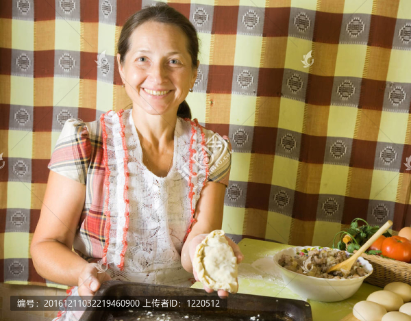 女人肉餡餅