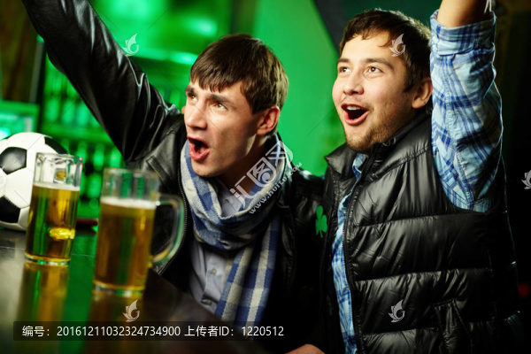 體育酒吧