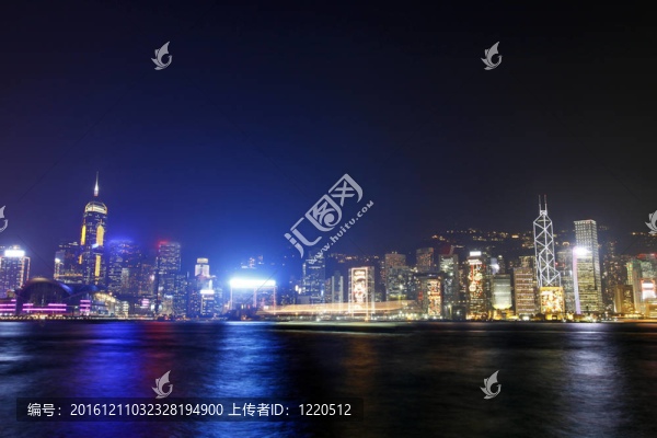 香港的夜景在維多利亞港