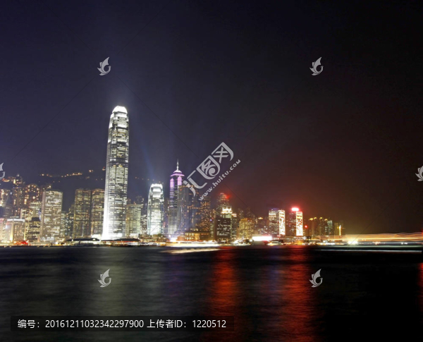 香港的夜景在維多利亞港