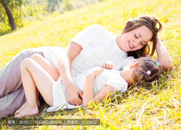 母親和女兒