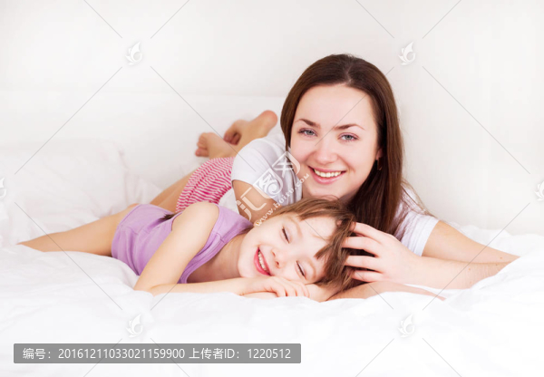 母親和女兒