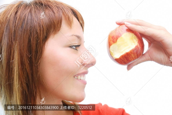 美麗的女孩與蘋果