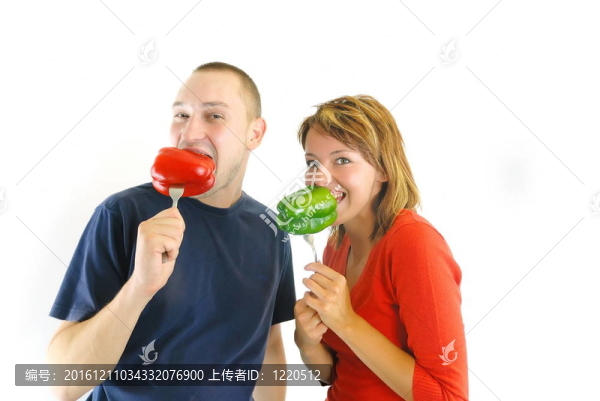 幸福夫婦與辣椒孤立