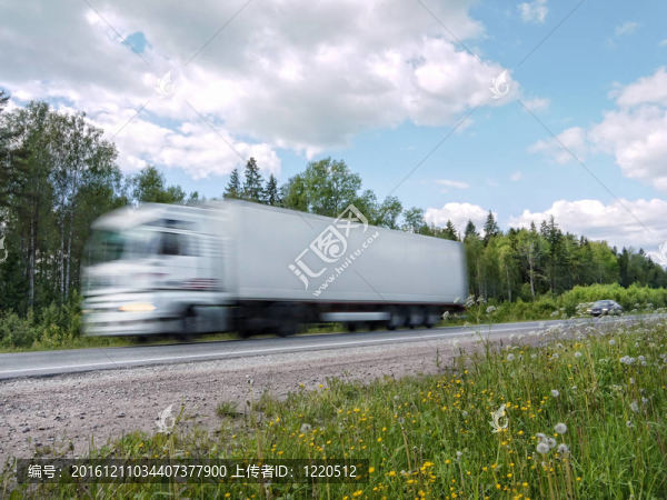 農村公路超速行駛；運動模糊