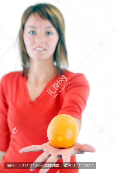 幸福的女孩在手橙