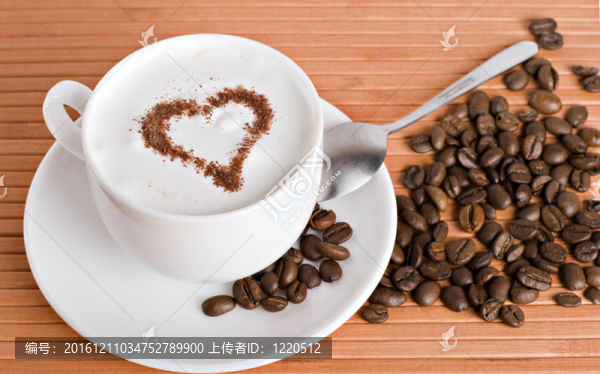 一杯卡布奇諾