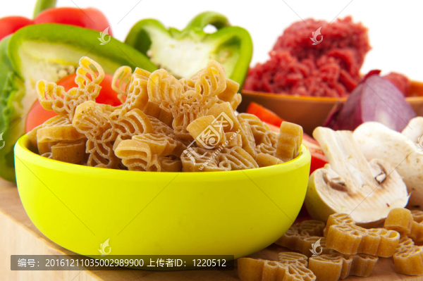 與馴鹿準備圣誕面食
