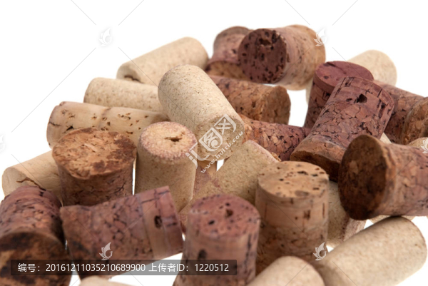 用瓶塞從瓶子的內(nèi)疚