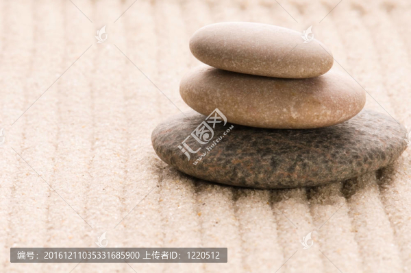 禪。石頭和沙子