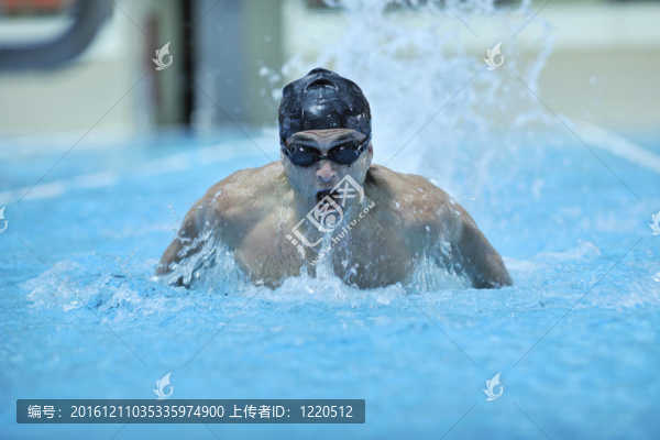 游泳池