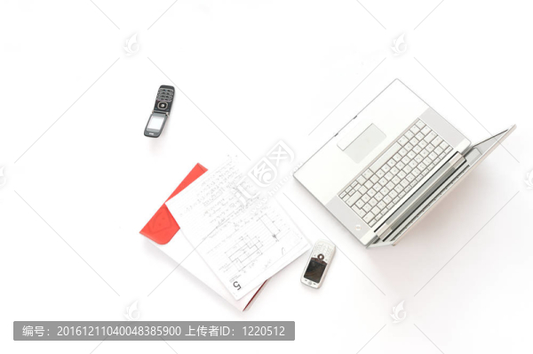 銀色筆記本手機隔離