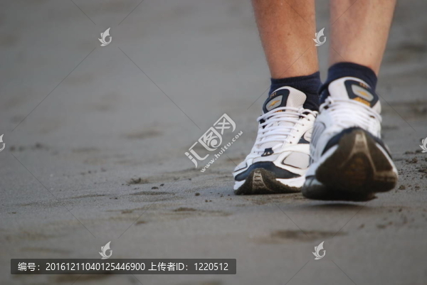 海灘上的男人