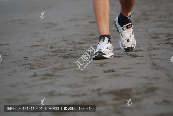 海灘上的男人