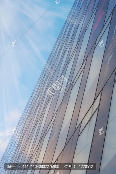 空中背景下的現(xiàn)代辦公建筑