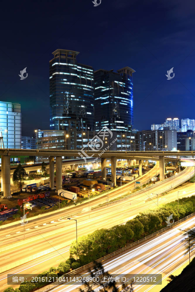 夜間交通與公路