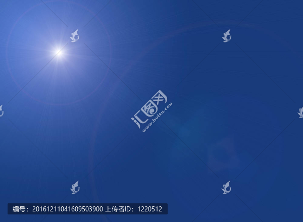明亮的光在藍(lán)天