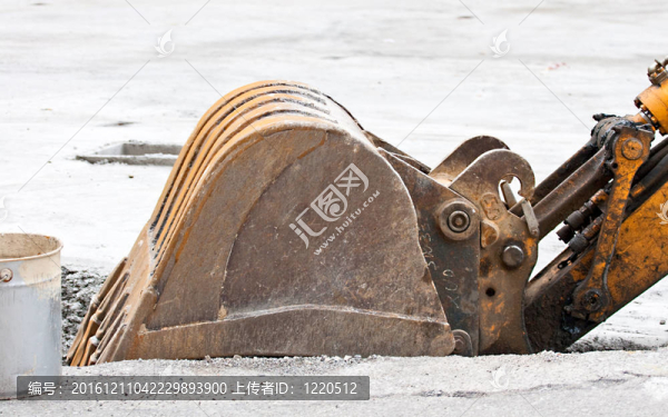挖掘機(jī)鏟斗