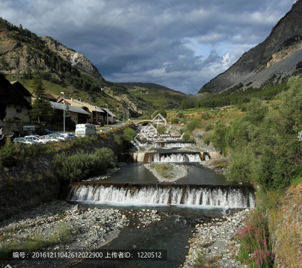 的Cerveyrette河；Cervieres；法國(guó)
