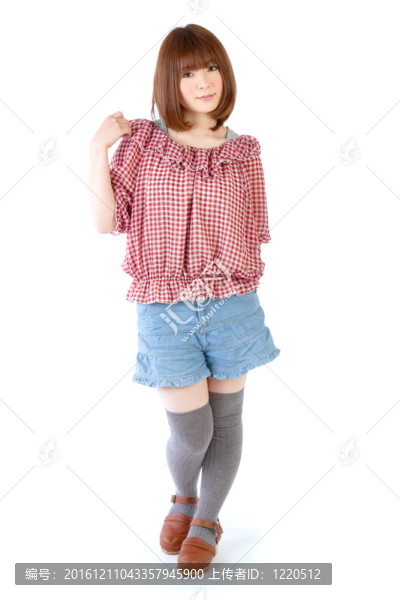 年輕美麗的女人