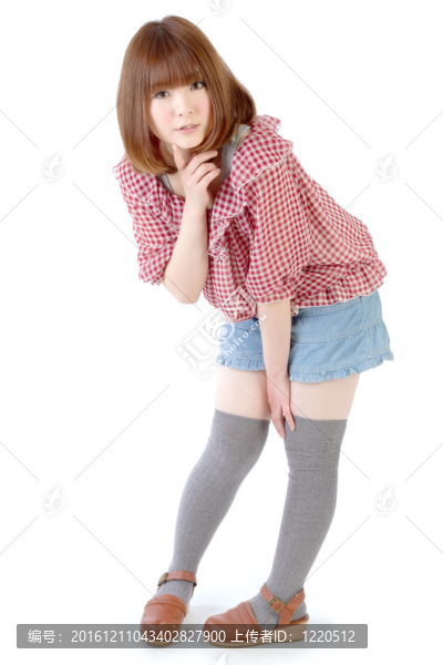 年輕美麗的女人