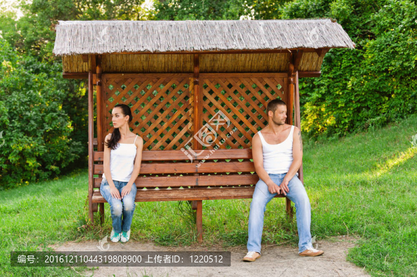 年輕的夫婦