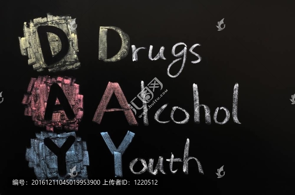 藥物的縮寫(xiě)；酒精；青年