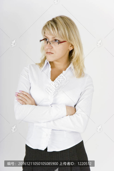 戴眼鏡的商業(yè)女性