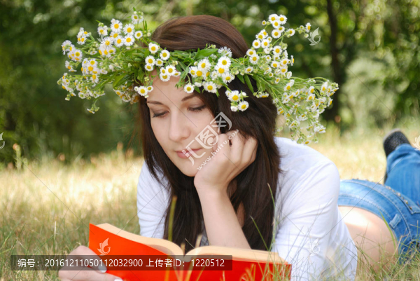 少女讀書書
