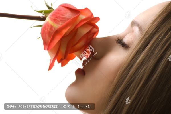 美麗的女人與玫瑰側(cè)視分離