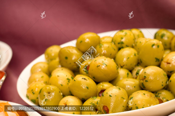 橄欖綠色的板